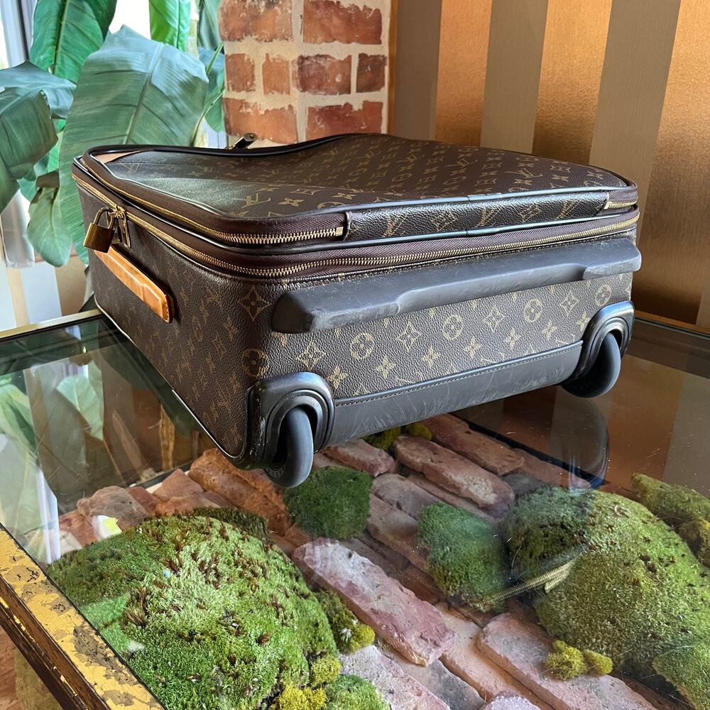 LOUIS VUITTON Monogram Canvas Pegase Rolling Luggage - Picture 4 of 16